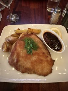 schnitzel på Tycho Brahe i Landskrona